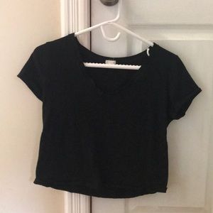 Garage black crop top